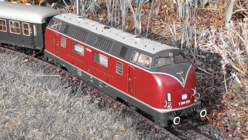 V 200 033