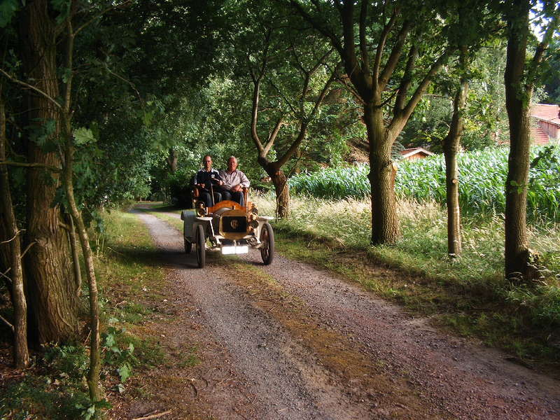 Motorkutsche ...