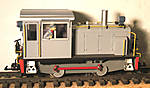 3906Industriediesellok_grau_umlackiert.jpg