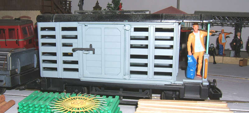Playmo_Gitterwandwagen