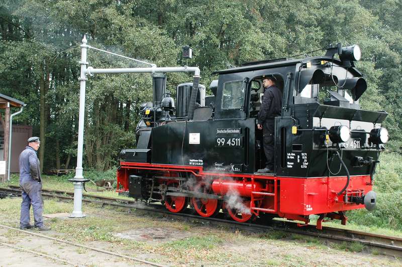 Lok 99 4511 nimmt Wasser in Mesendorf