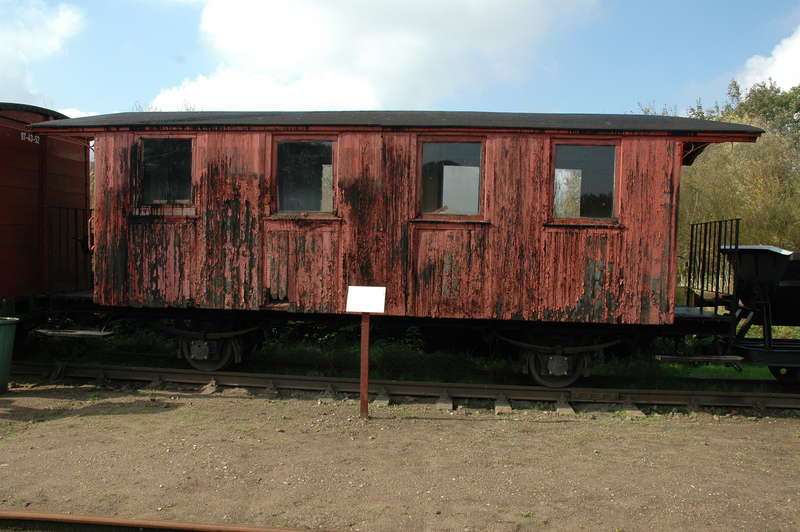 Wiederaufbau eines Personenwagens (Museum)