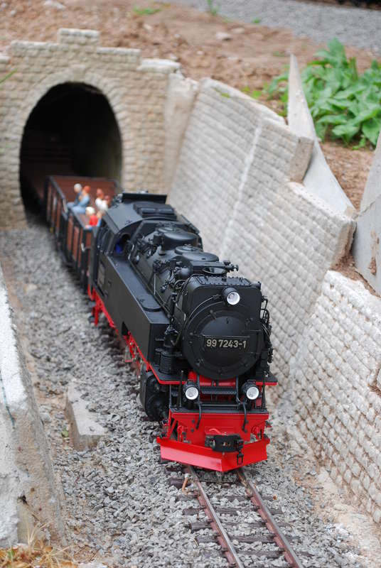 Tunnel 2