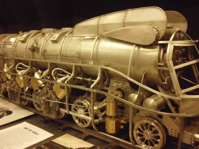 IMB202574