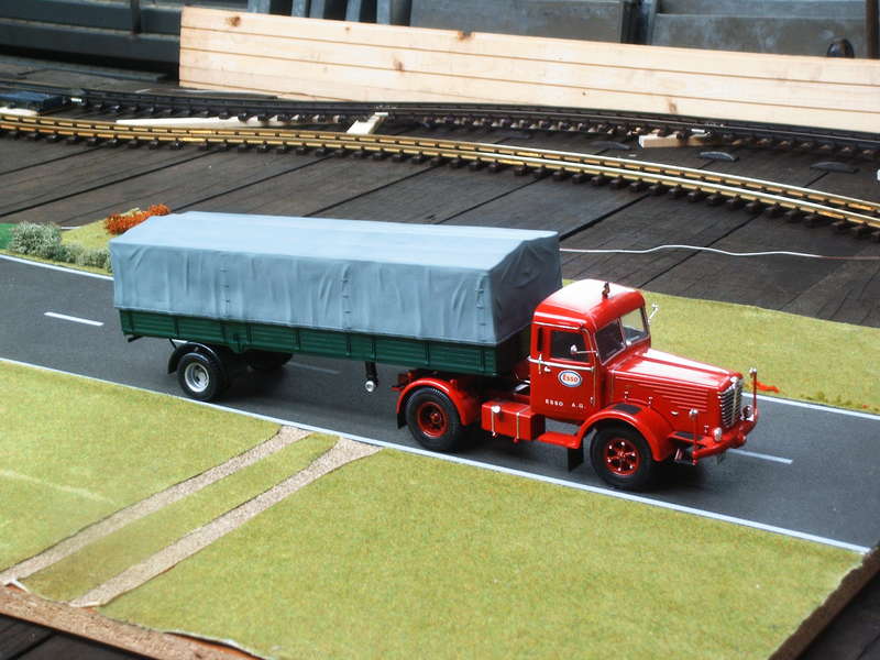 Büssing 8000 Sattelzug