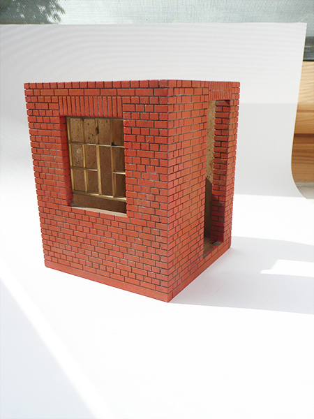 Gegenlicht_am_Fenster_003a