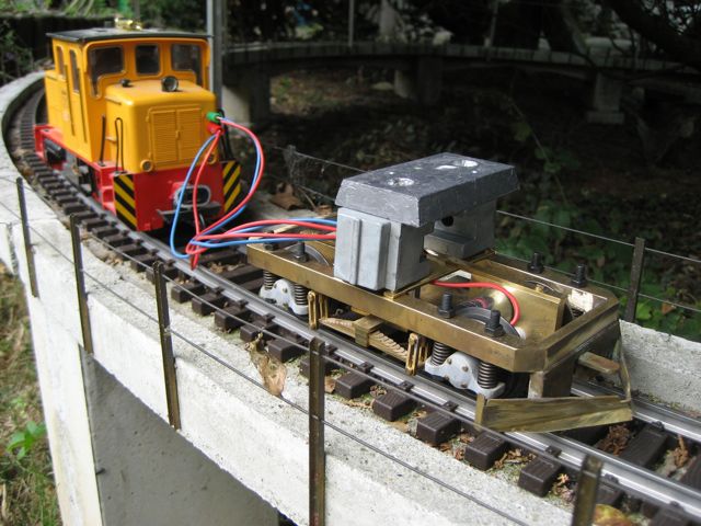 Drehgestell mit Maxon-Tatzlagerantrieb 1
