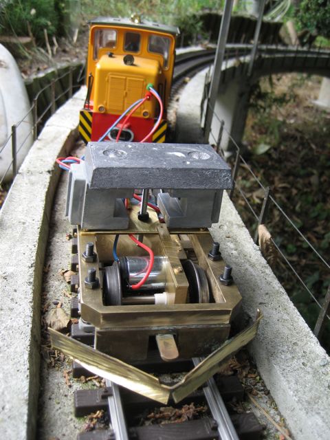 Drehgestell mit Maxon-Tatzlagerantrieb 2