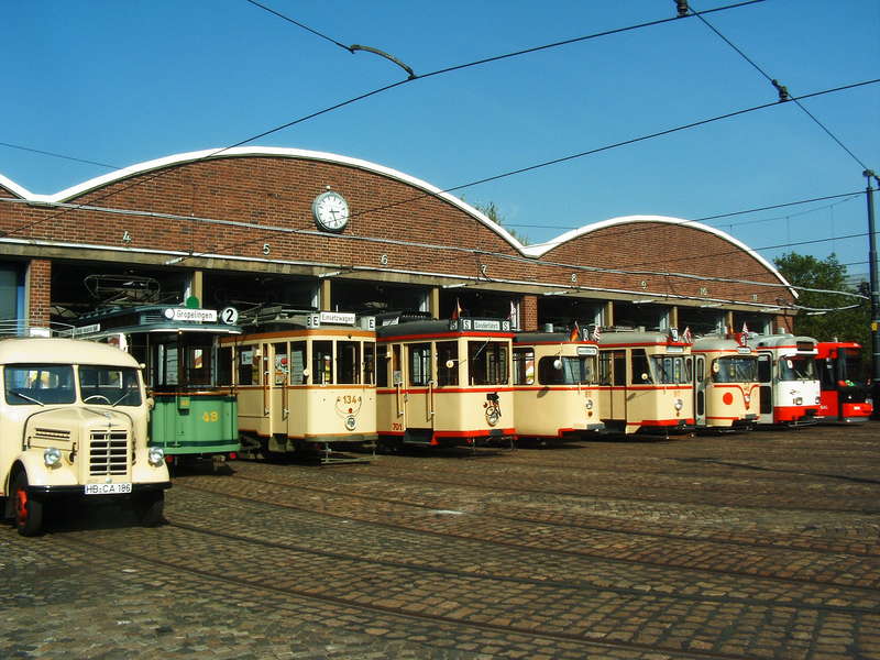 Parade der Museumsstraßenbahnen Bremen