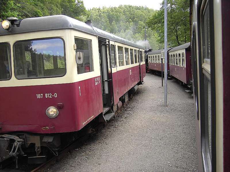 187_012_-_0_Triebwagen_M_gdesprung_3