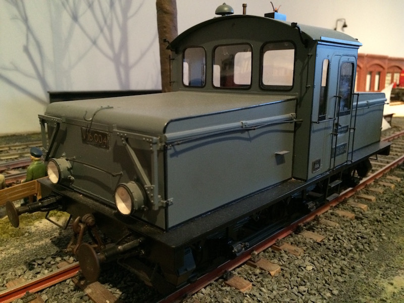 V16