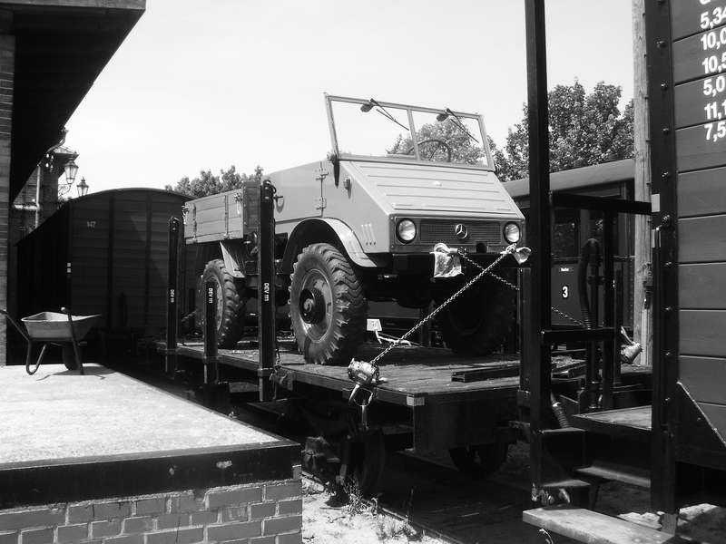 Unimog auf DEV 111
