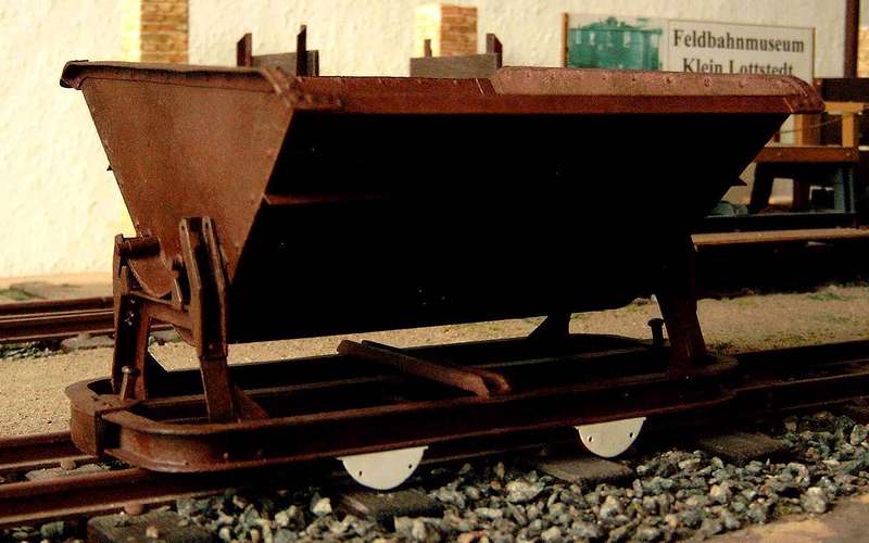 Y4110025