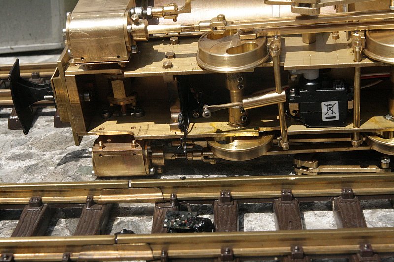 Servo geschmolzen