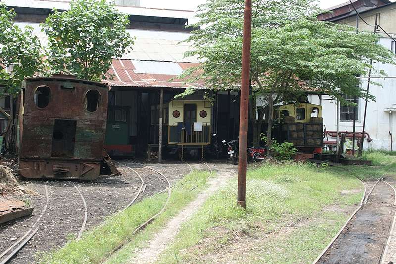 20100413-117ca Klaten, remise