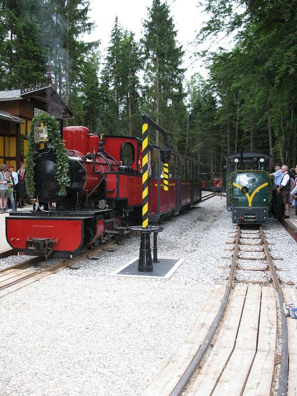 Im Bahnhof Flachgau