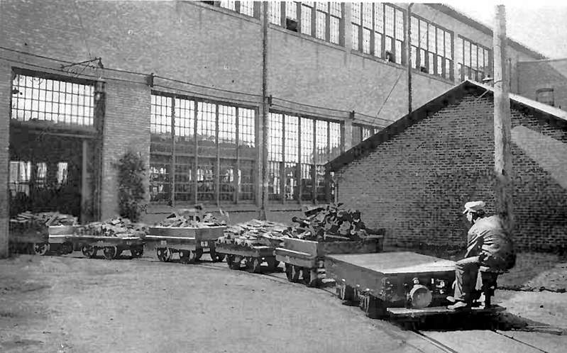 akku_schlepptriebwagen_stahlwerk_1920