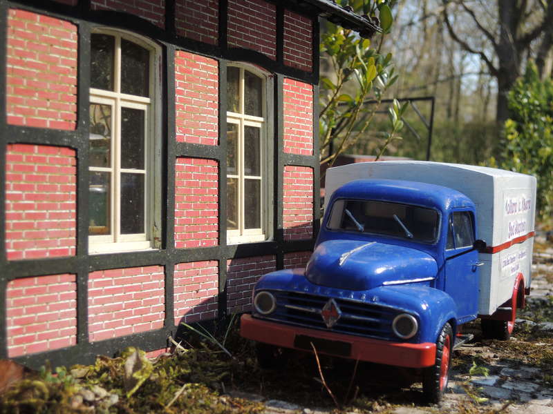 Käsereilieferwagen....