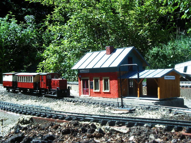 Bahnhof Landesgrenze, Stellprobe mit Triebwagen