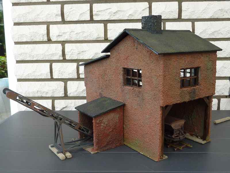 Torfwerk  mit Förderband