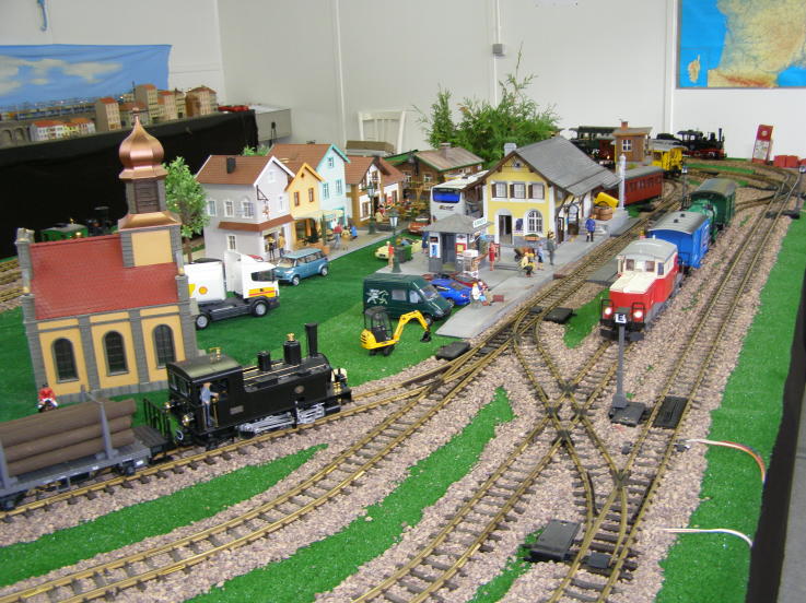 AA18