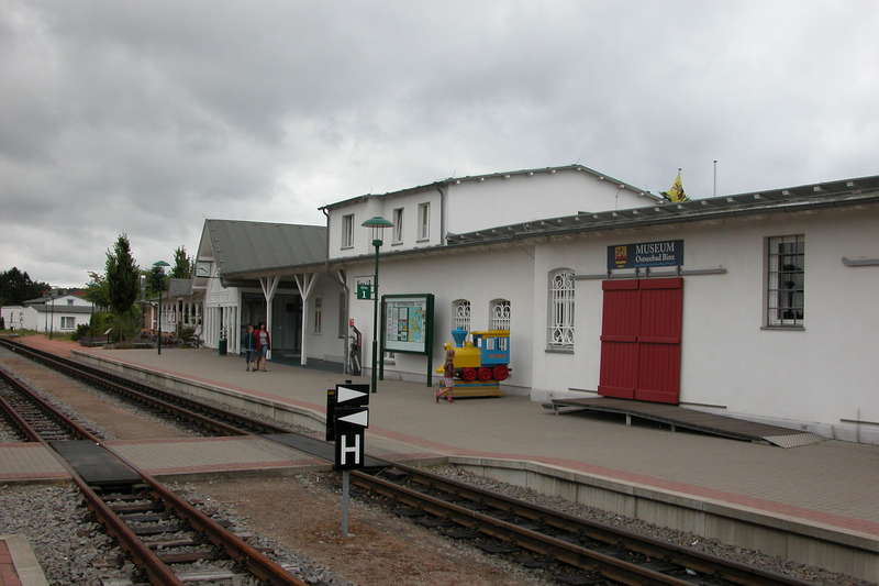 Bahnhofsgebäude