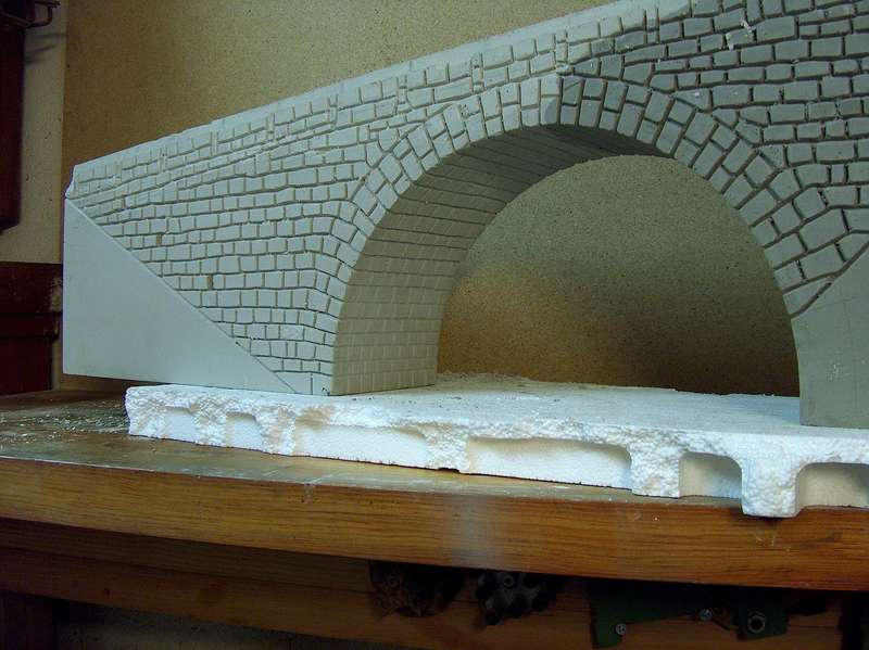 Brücke mit fertigem Fugenbild