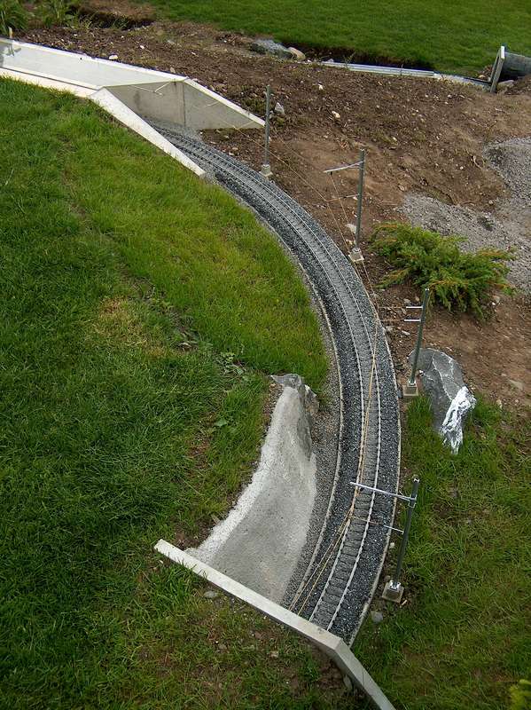 Zufahrt zum Kehrtunnel  FO modern