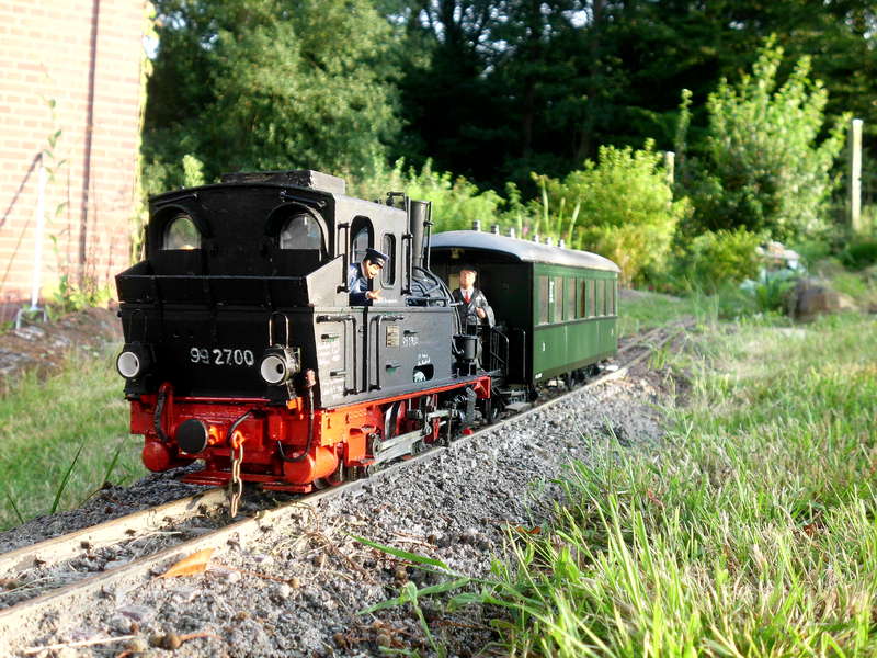 99 2700 Rückansicht a