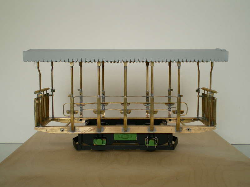 Beiwagen mit Fahrwerk im Rohbau 02