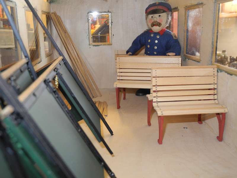 Horst baut Bänke 1