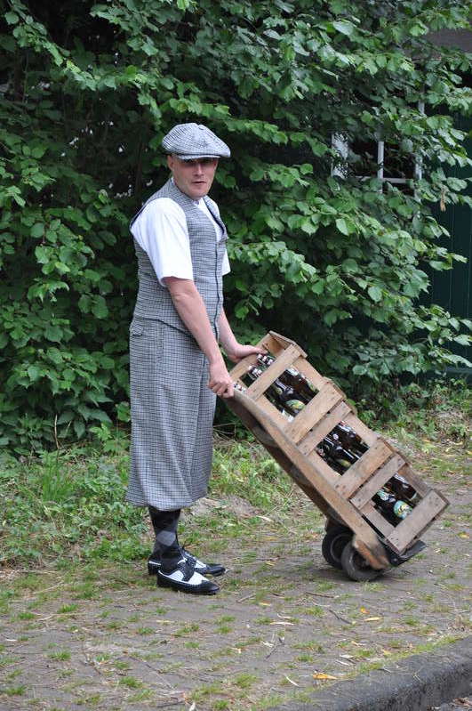 Ladearbeiter...