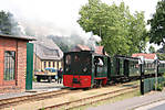 3560052_DEV-Lok_Plettenberg_mit_Personenzug_im_Bahnhof_Asendorf_29_05_2011.jpg