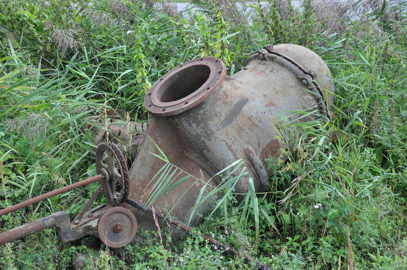 Gelenkwasserkran