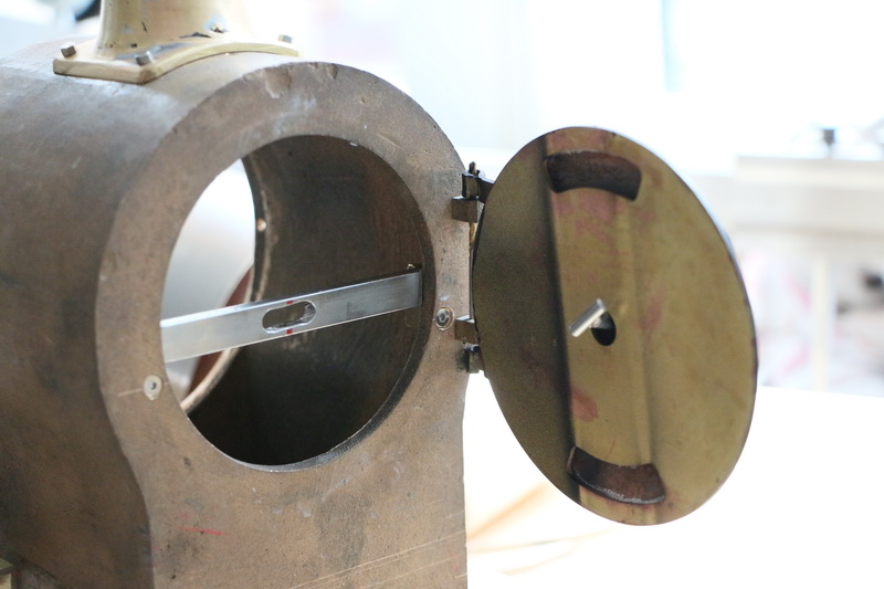163_Rauchkammer_offen_mit_Riegel
