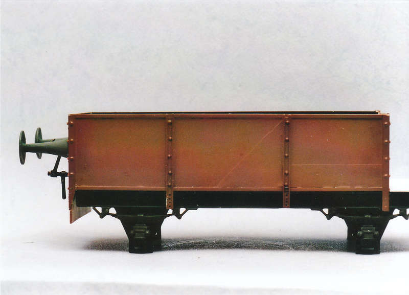 zw043