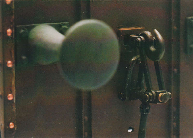 zw044