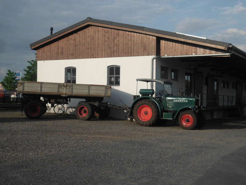 Hanomag R40 mit Kögel Luftkipper