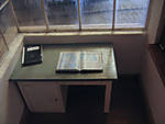 5715IMG_5986b.jpg