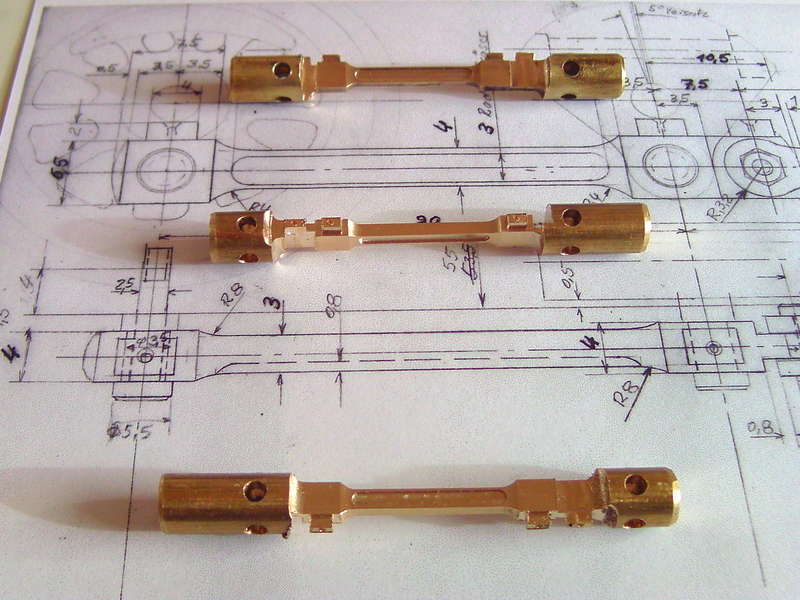 R30B_Kuppelstangen_und_Getriebegeh_use_022