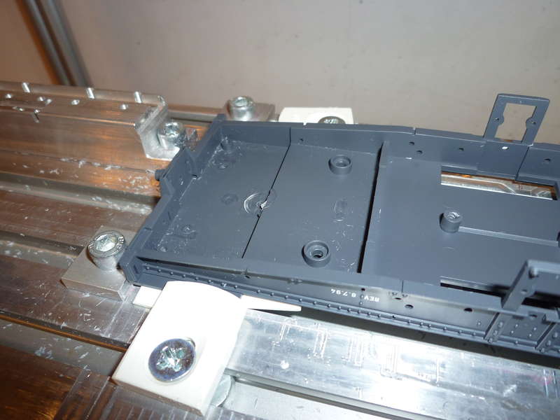 Unterseite Chassis gefräst