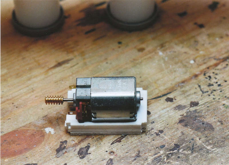 SHE57041