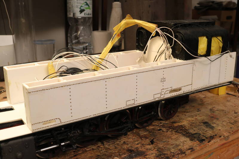 SHE571002