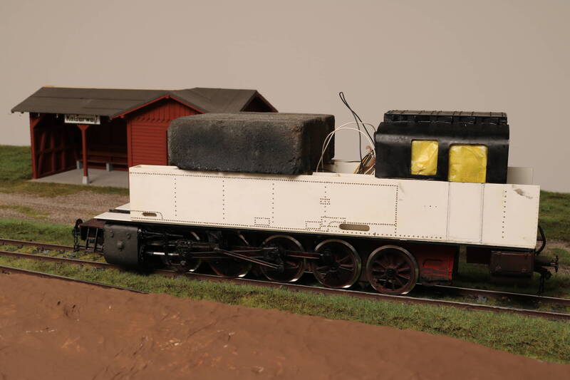 SHE571013