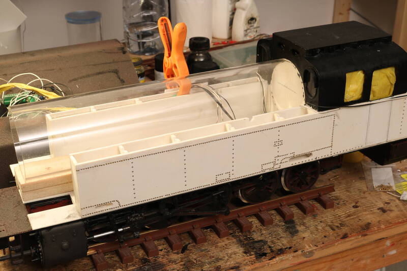SHE571032