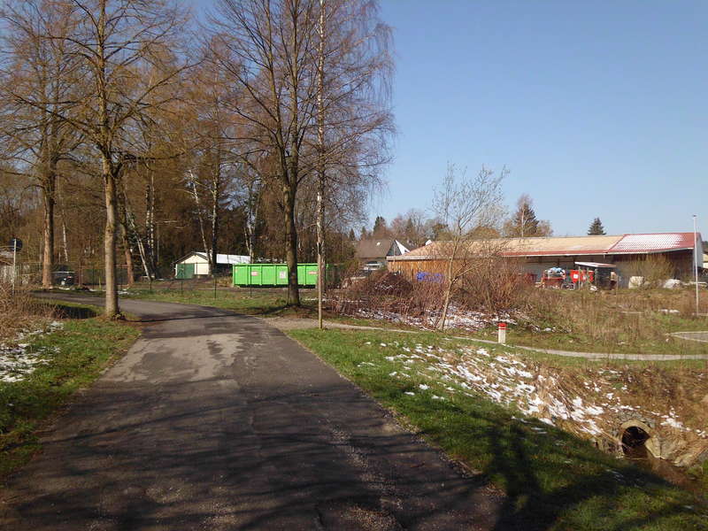 SHE4041