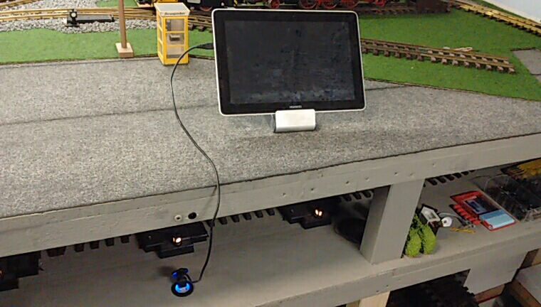 USB-Ladebuchse (Kfz) im Schattenbahnhof