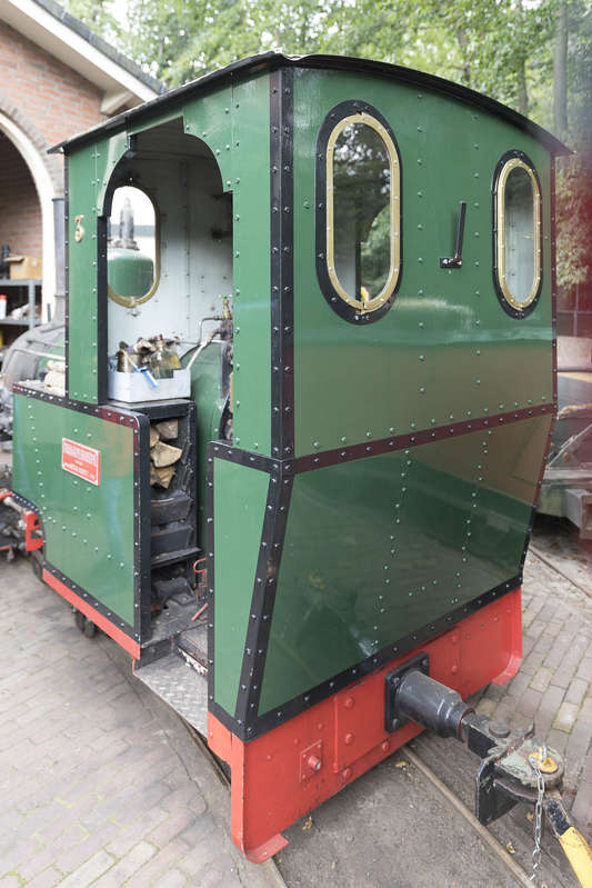 Maaike_F_hrerhaus_links_hinten