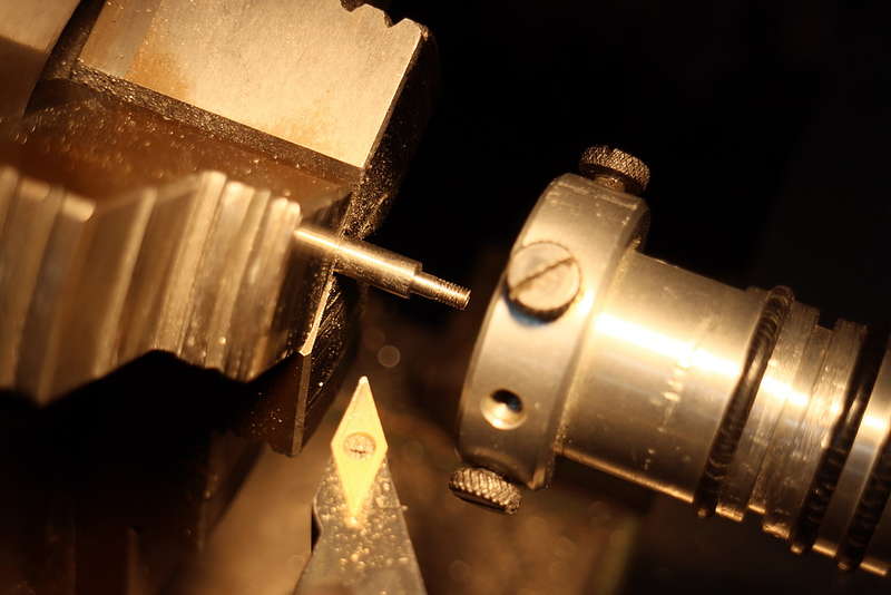 016_hinges1