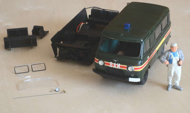 UAZ_452_003